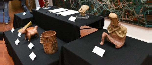 001 Modelo foto destacada