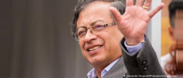 001 Modelo foto destacada