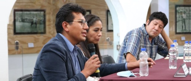 001 Modelo foto destacada