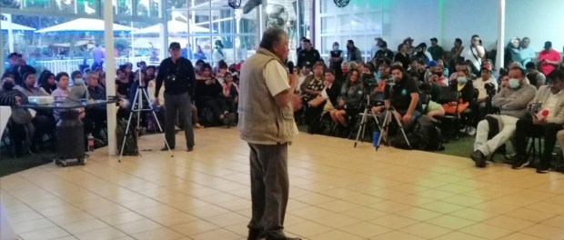 01 Modelo foto destacada